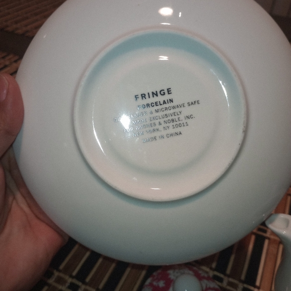 Fringe Porcelain Barnes And Noble Tea For One Set - Picture 8 of 11